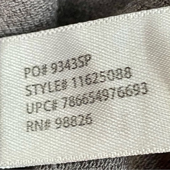 Vintage collared US Polo Association grey and red large pony polo shirt size XL. - Picture 6 of 6